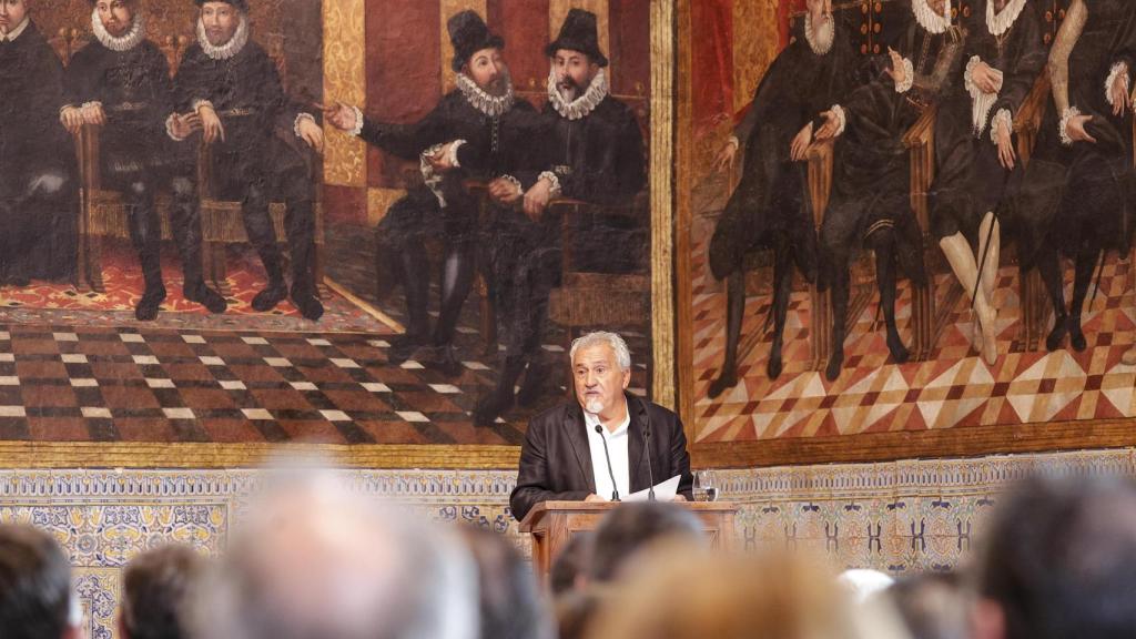 El pastelero alicantino Paco Torreblanca en el Palau de la Generalitat.