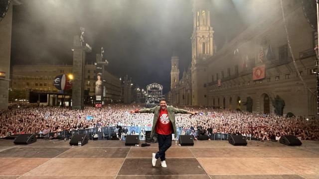 Más de 60.000 personas llenan la plaza del Pilar en el concierto de Los40 de 2023