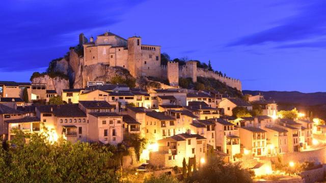 Atardecer en la ciudad medieval de Alquezar.