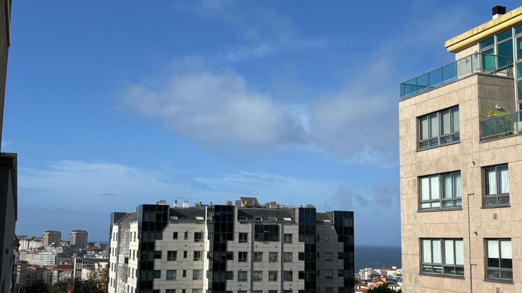 A Coruña da por finalizada la alerta meteorológica y empieza a abrir las instalaciones cerradas