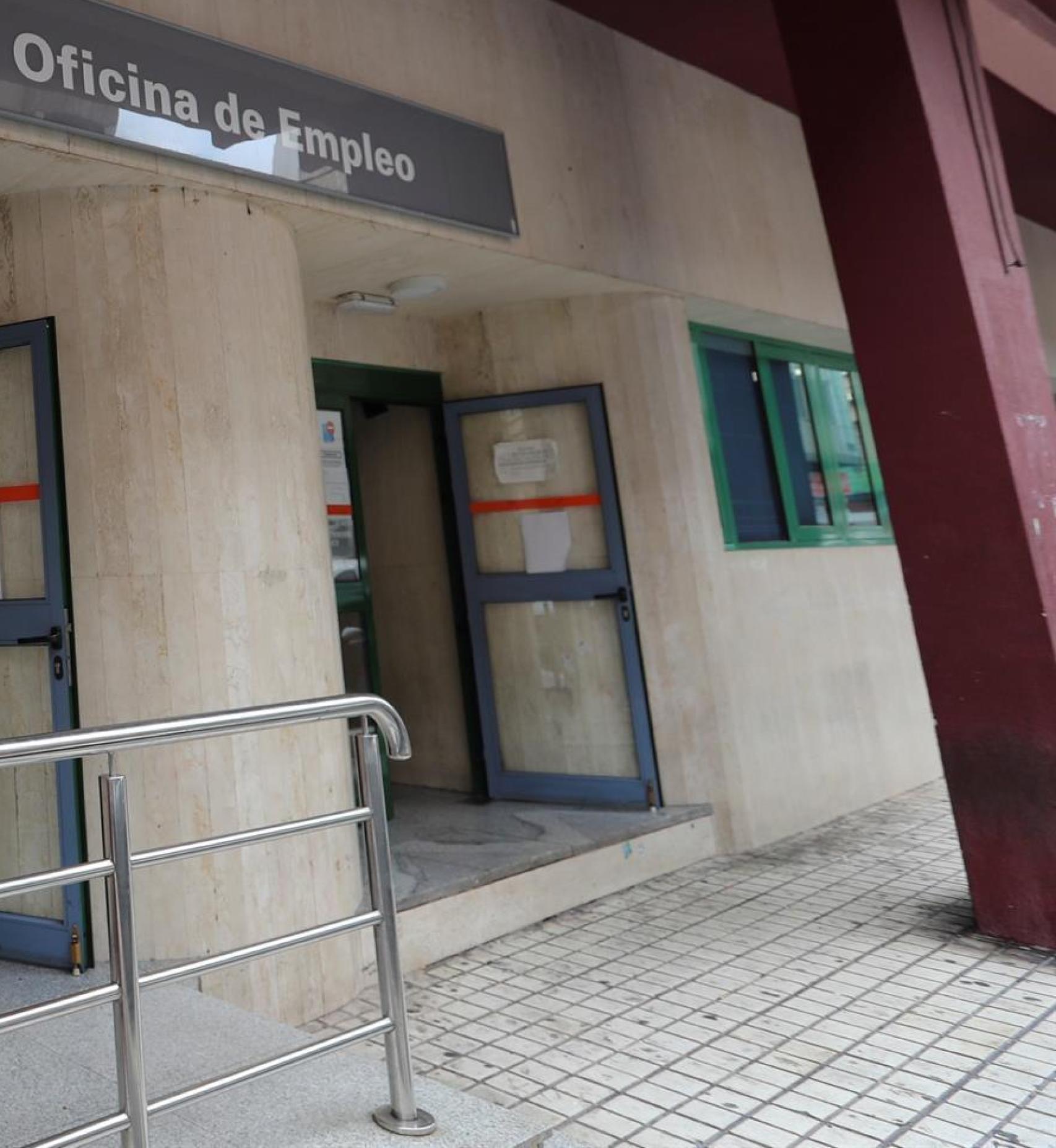 Foto de archivo de una oficina de empleo.