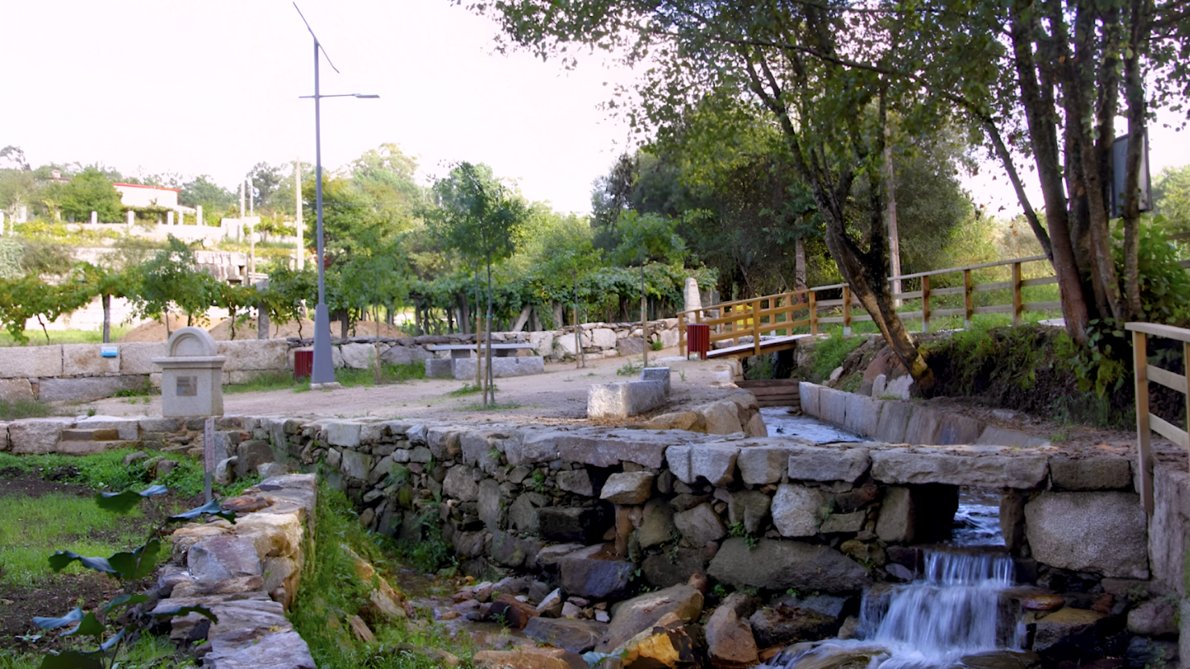 Área Recreativa de Rubindo, inicio de la senda