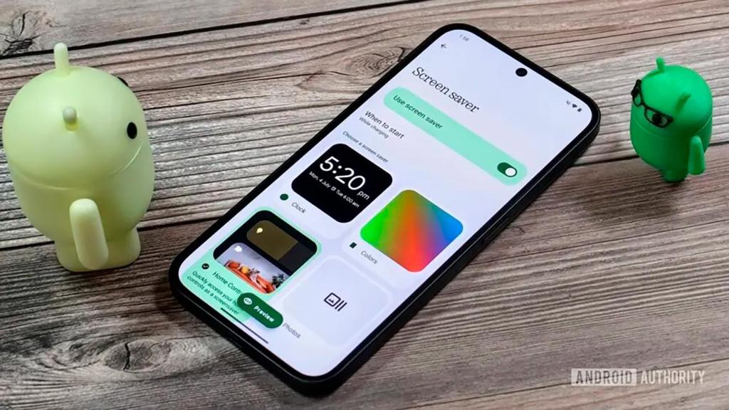El nuevo panel de control como salvapantallas en Android 15