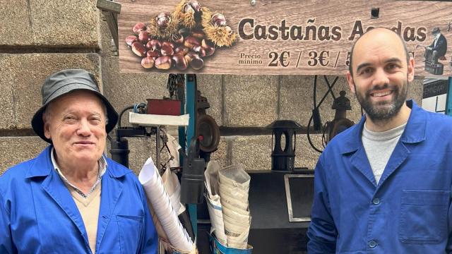 Más de seis décadas del puesto de castañas más popular en la calle Real.