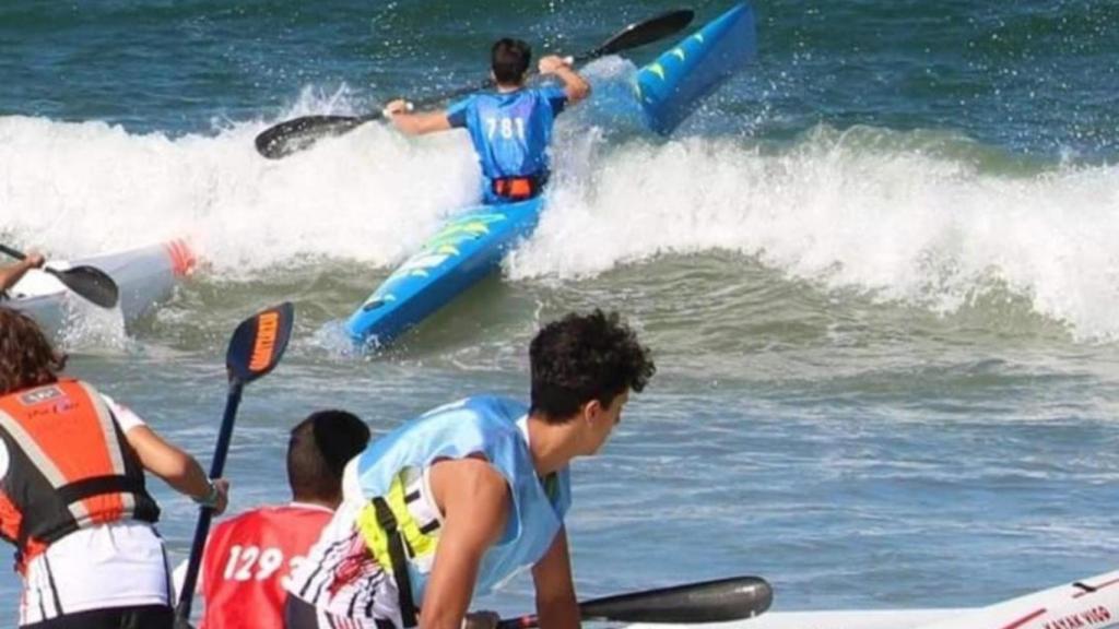 Miño acoge la V Regata de Kaiak de Mar Memorial Agustín Riveira