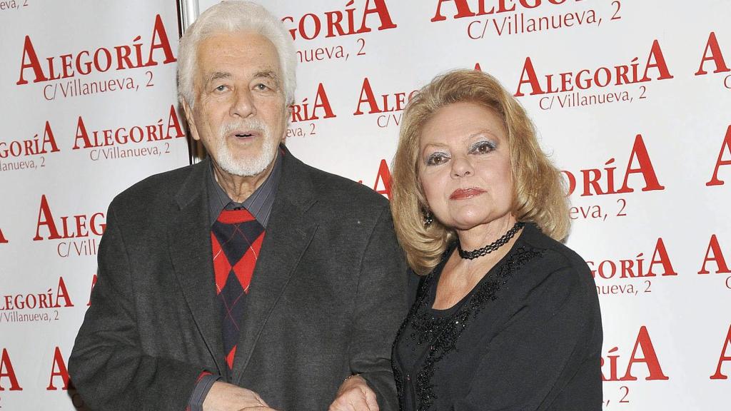 Mayra Gómez Kemp y Alberto Berco en un acto público en Madrid.