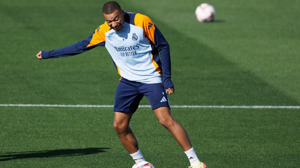 Mbappé, durante un entrenamiento con el Real Madrid.