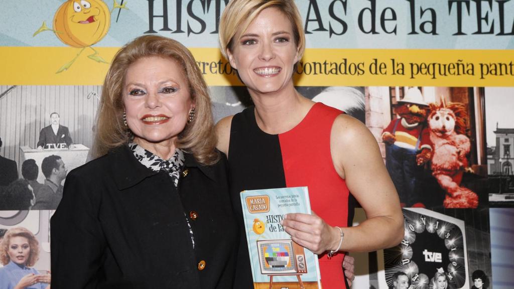 Mayra Gómez Kemp junto a la presentadora María Casado en una imagen captada en noviembre de 2017.