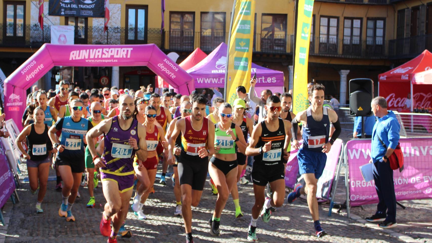 Participantes de la Media Maratón 'Villa del Tratado' y 10K de Tordesillas