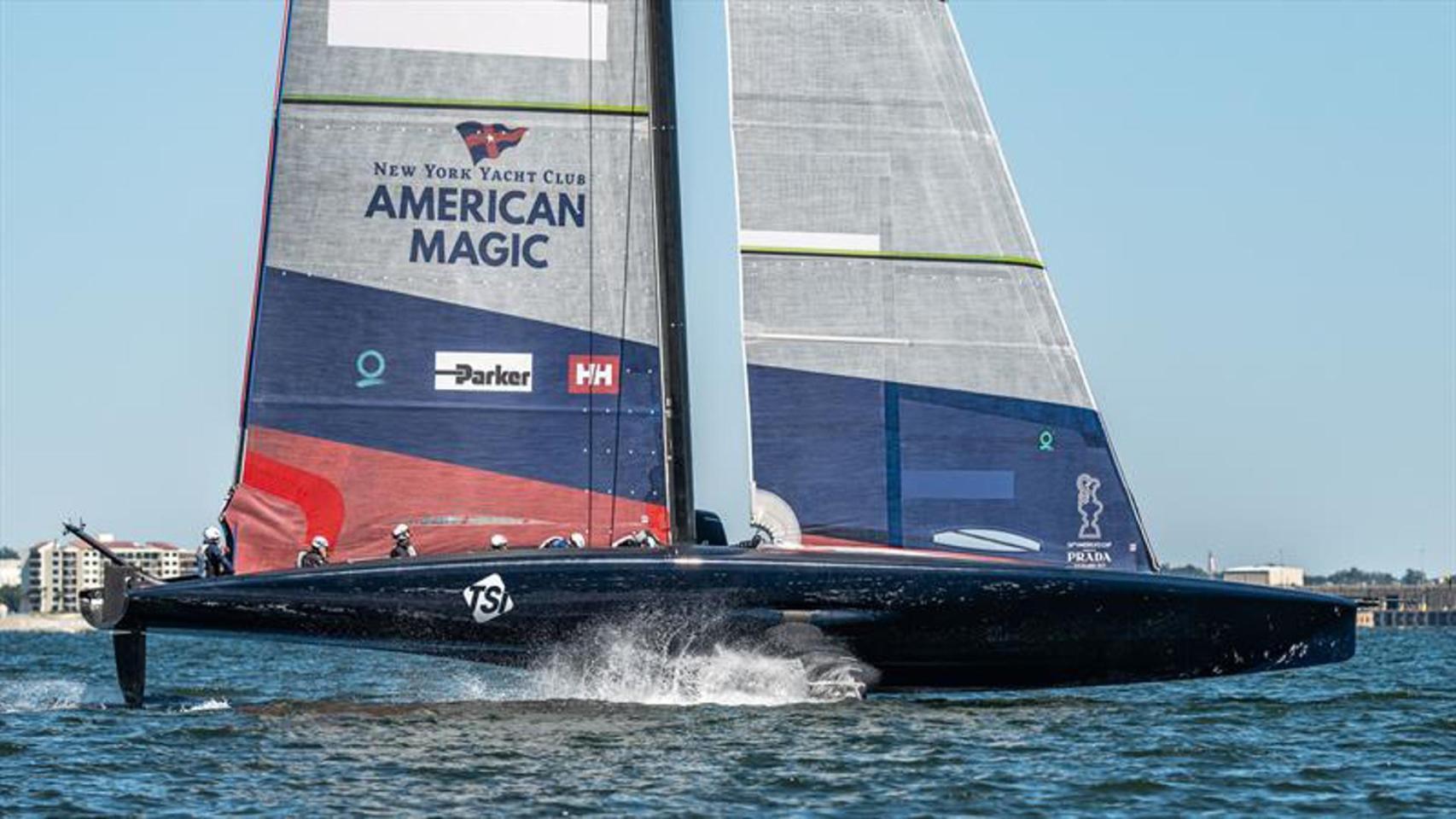 Los cyclors de la Copa América de vela, en acción.