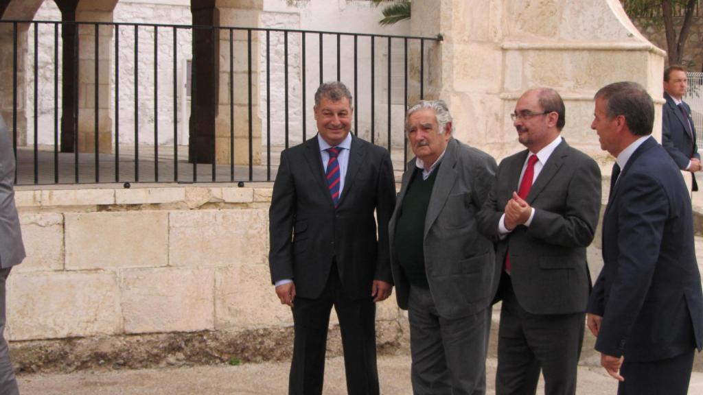 Visita de Pepe Mujica a la Puebla de Albortón.