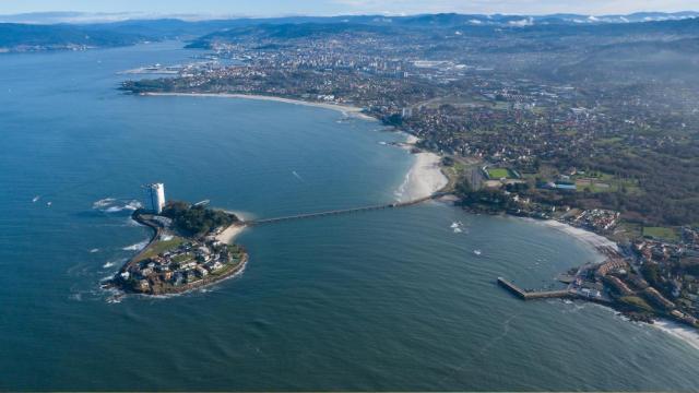 La isla de Toralla vista desde el aire.