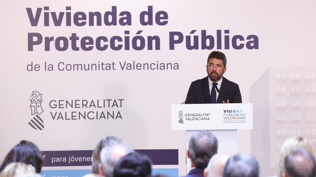 Mazón en la presentación del decreto. EE