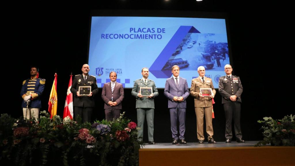 Entrega de distinciones en el Día de la Policía Local de Salamanca