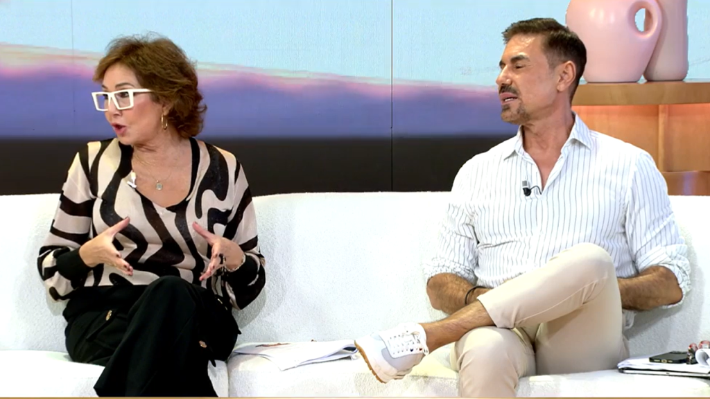 Ana Rosa Quintana y Miguel Ángel Nicolás, en 'TardeAR'