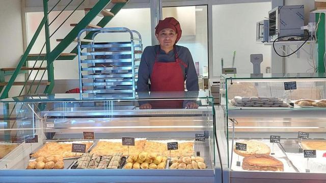 El peruano Cristhian con alguna de sus empanadas