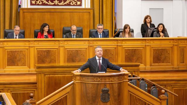 Emiliano García-Page durante su intervención en el Debate sobre el Estado de la Región.