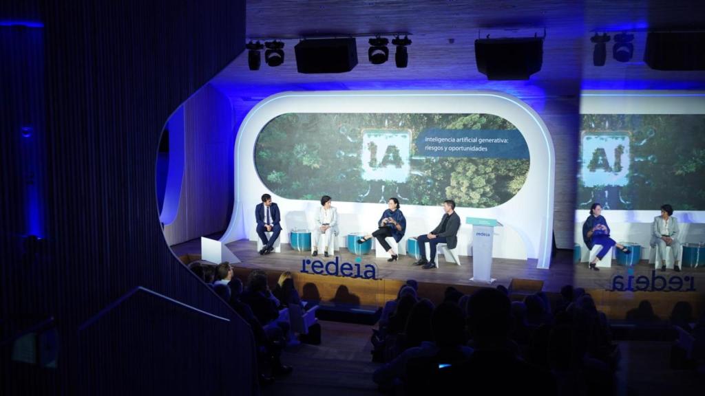 Mesa de IA de las jornadas de sostenibilidad de Redeia.