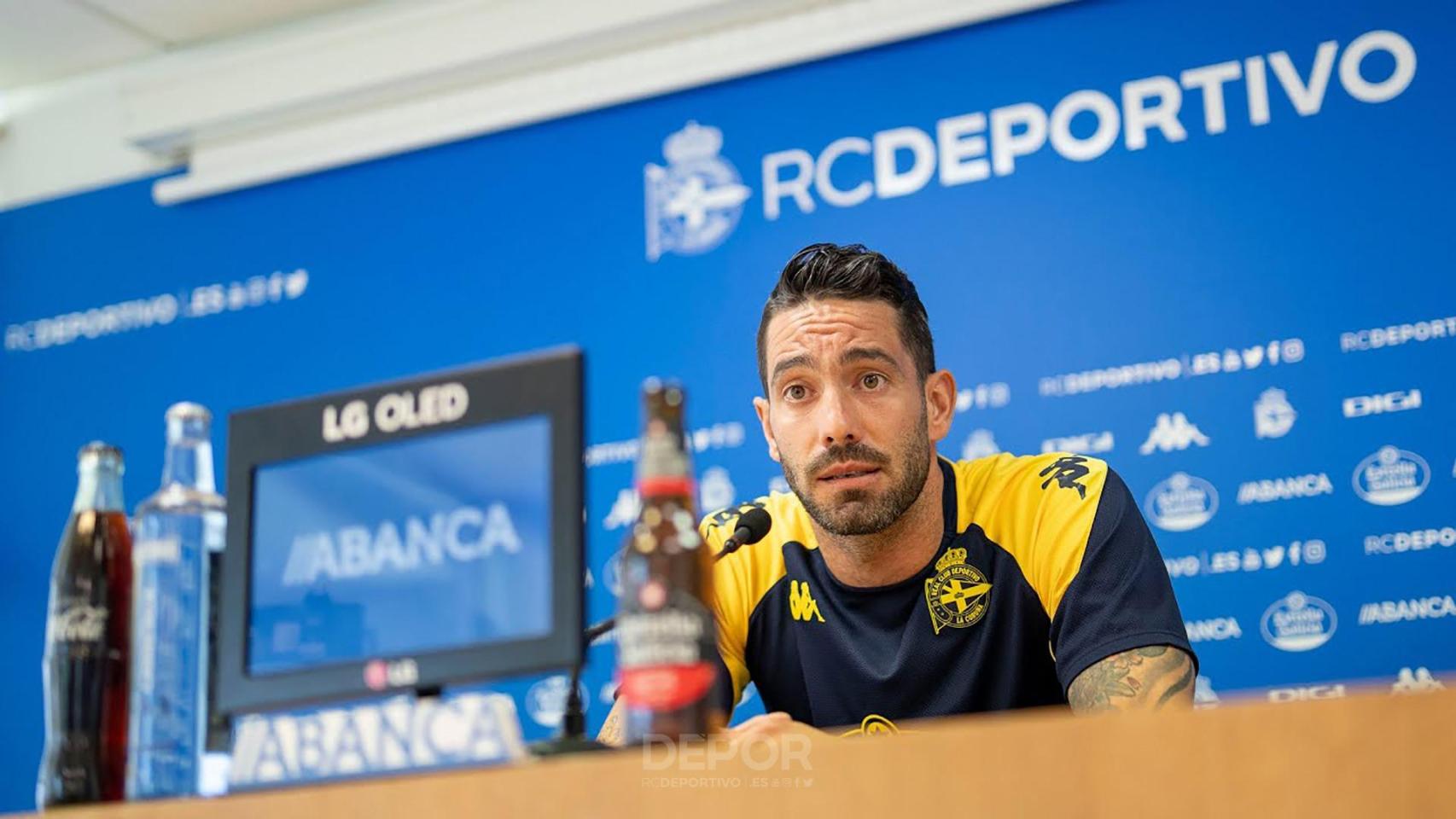 Ian Mackay, durante una rueda de prensa con el Deportivo