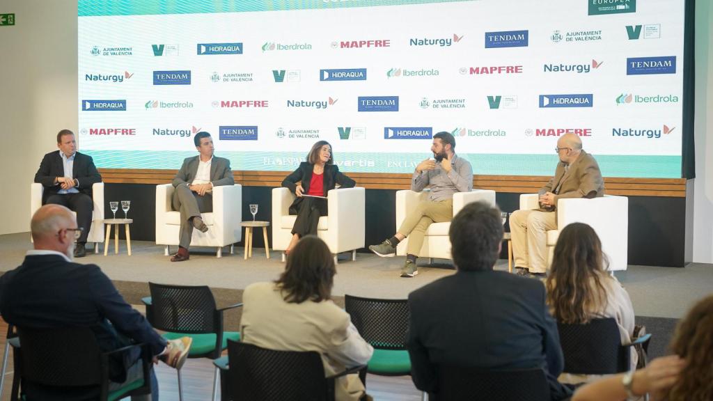 Mesa redonda 'Capital verde como referente', moderada por Charo Izquierdo