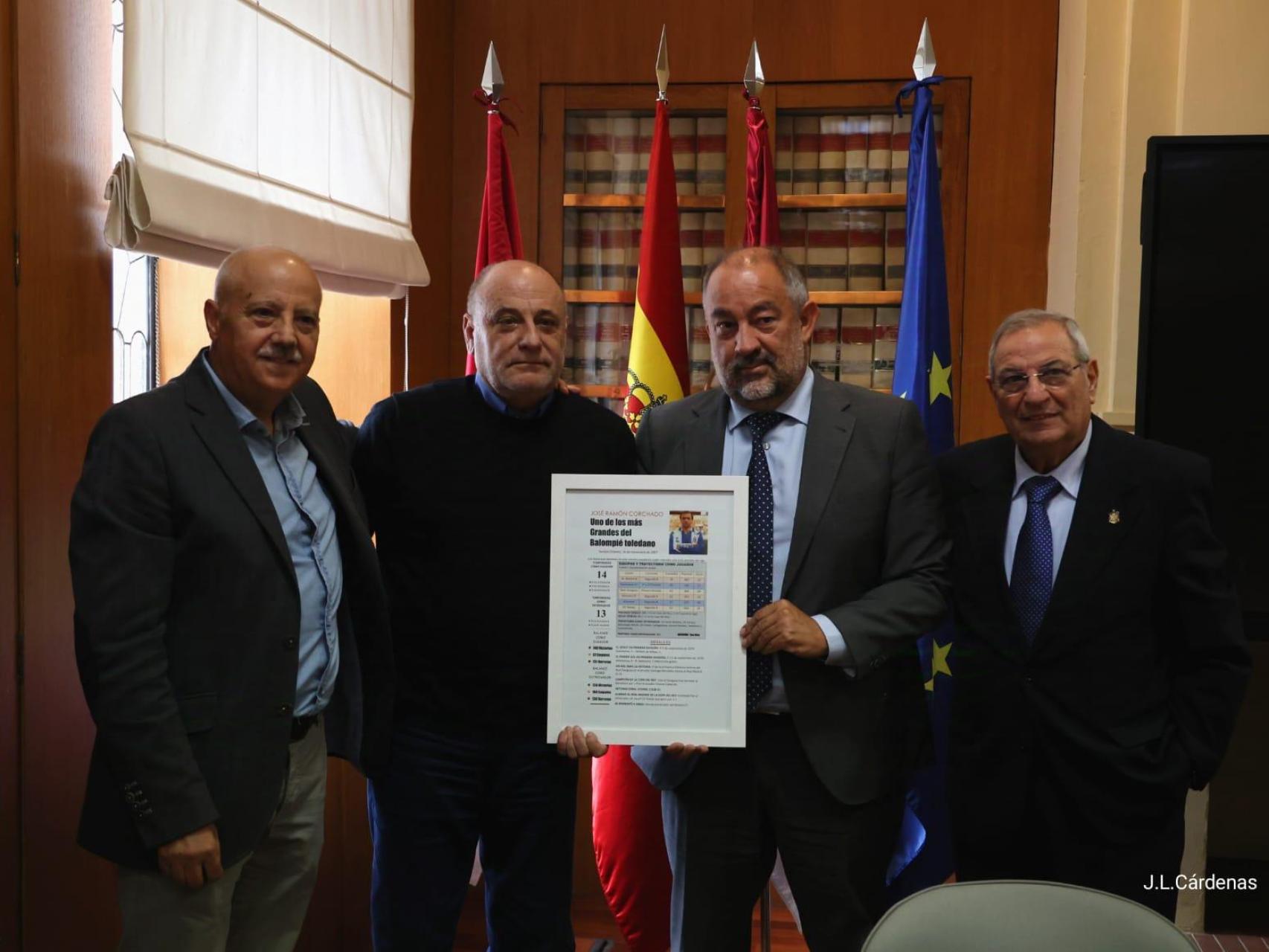 Las mejores imágenes de la presentación del último libro de Teo Díaz en Toledo