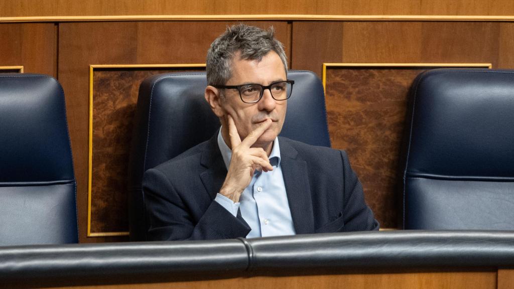 El ministro de Presidencia, Félix Bolaños, en el pleno del Congreso de los Diputados.