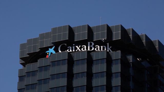 Fachada de la sede de CaixaBank en la Avenida Diagonal.