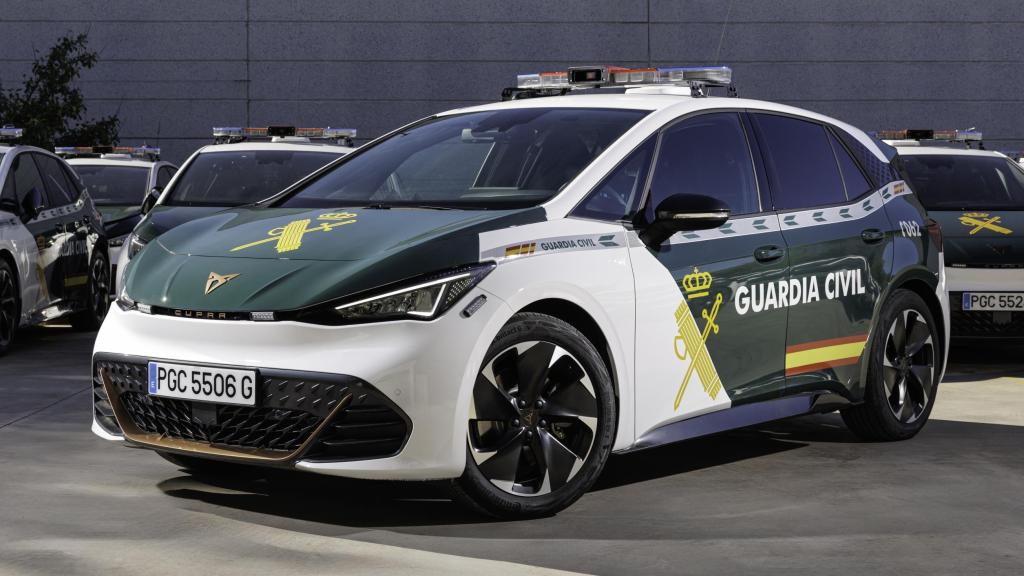 Imagen del Cupra Born destinado a la Guardia Civil.