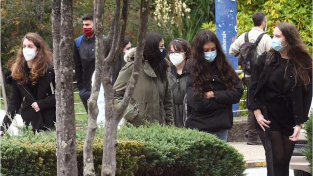 Estudiantes de la USC durante la pandemia del covid.