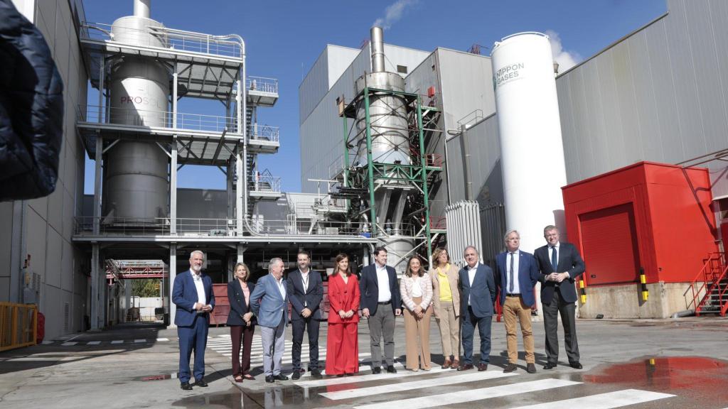 El presidente de la Junta, Alfonso Fernández Mañueco, preside la inauguración de la nueva caldera de biomasa de Prosol, este jueves