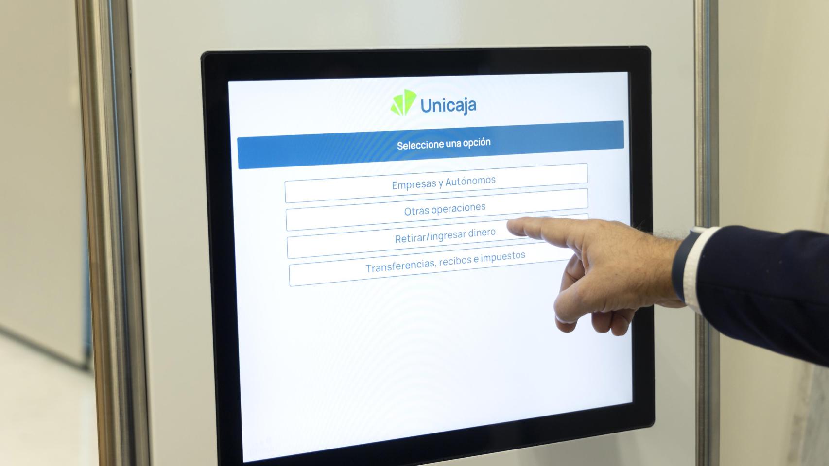 Unicaja presenta dos nuevas soluciones a pymes y autónomos