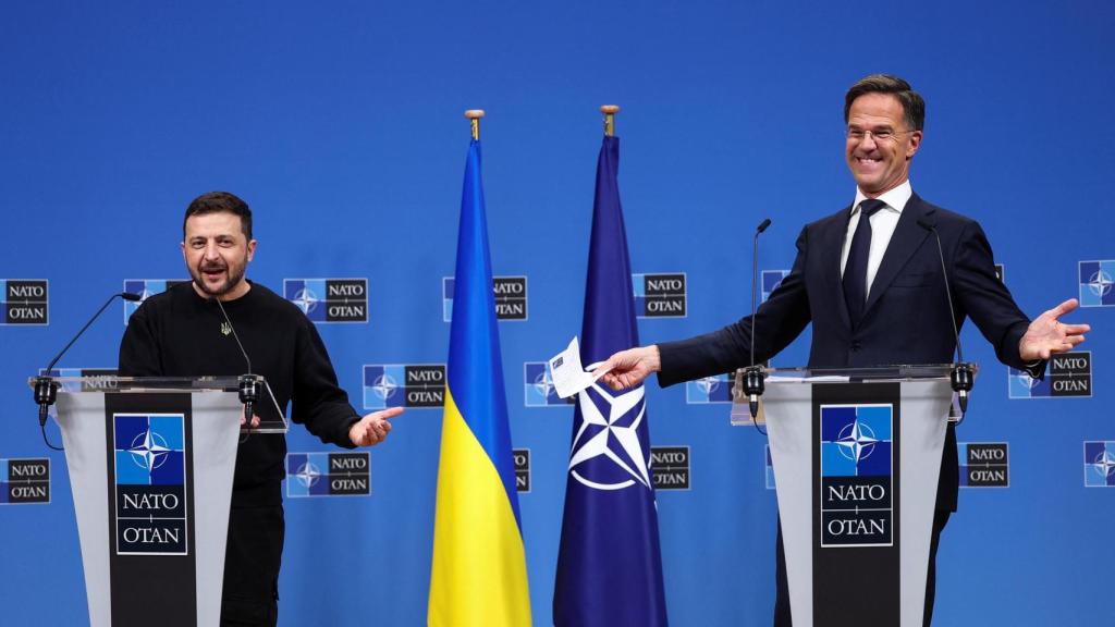 Volodímir Zelenski y Mark Rutte, el secretario general de la OTAN, durante su rueda de prensa el pasado 17 de octubre en Bruselas