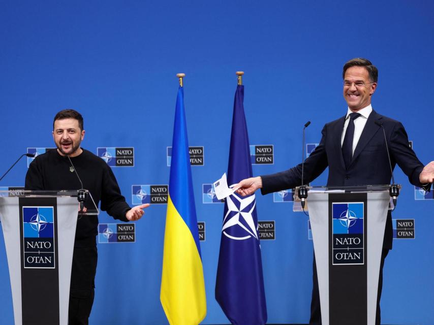 Volodímir Zelenski y Mark Rutte, durante su rueda de prensa de este jueves en Bruselas.