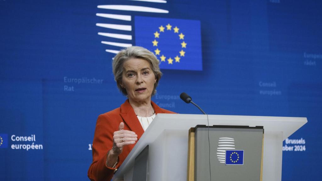 La presidenta de la Comisión, Ursula von der Leyen, durante la rueda de prensa final del Consejo Europeo de este jueves