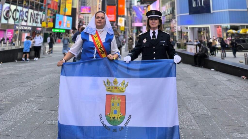 Desfile con motivo del Día de la Hispanidad.