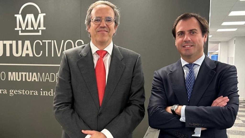 De izda a dcha: el nuevo director de tecnología de Mutuactivos, Fernando Pablos, y el nuevo director de Cuentas Institucionales del área de Pensiones, Antonio Valverde.