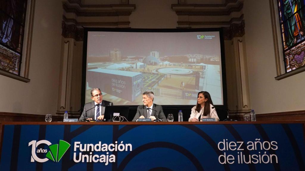 Presentación de programa de actividades del décimo aniversario de Fundación Unicaja.