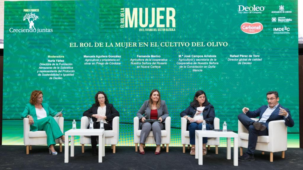 De izquierda a derecha: Nuria Yáñez, Manuela Aguilera González, Fernanda Merino, Mª José Campos Arrebola y Rafael Pérez de Toro.