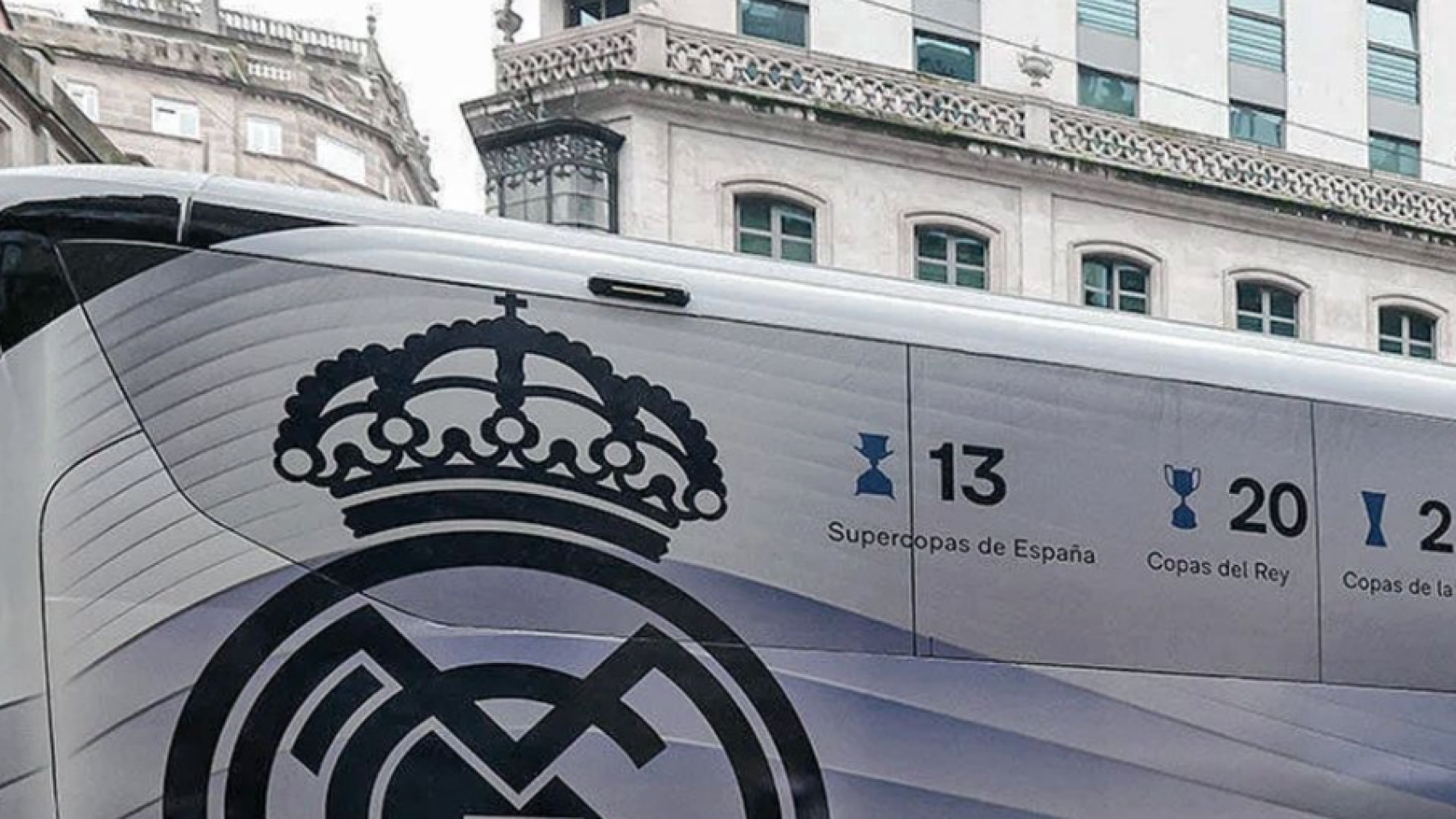 Detalle del nuevo autobús del Real Madrid