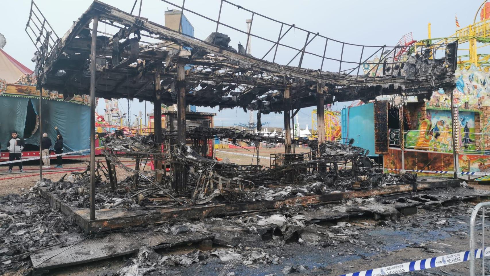 Así han quedado las ferias de Valdespartera tras el incendio en dos atracciones