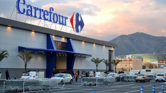 Fachada de un Carrefour