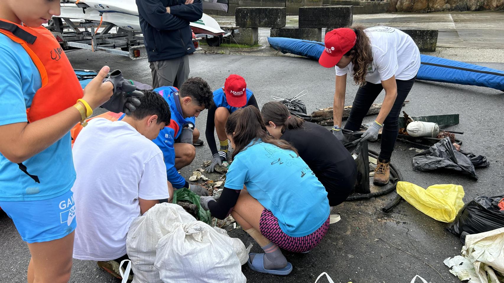 Mares Circulares recupera más de 103 kilos de residuos plásticos de las costas de A Coruña