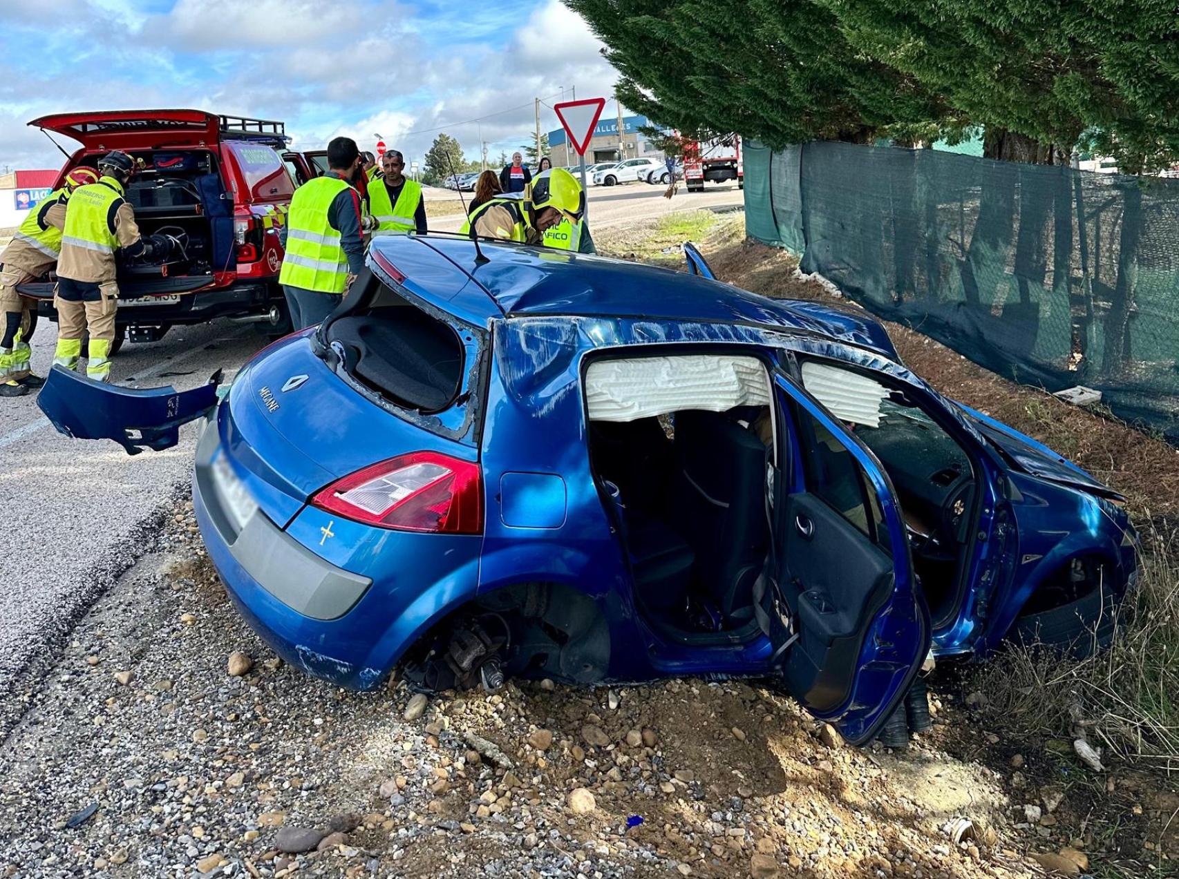 Estado de uno de los vehículos accidentados en la provincia de León