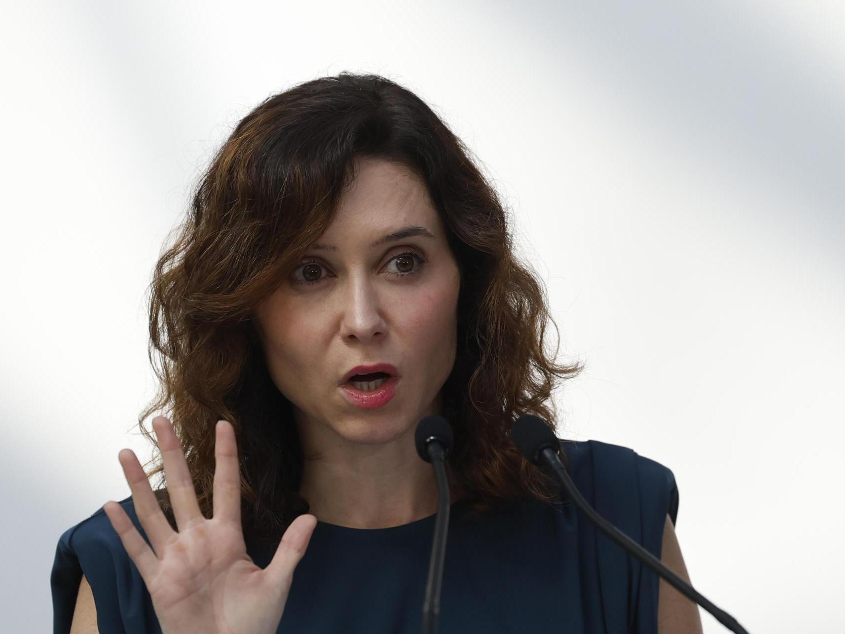 Isabel Díaz Ayuso en la inauguración de exposición 'Bolivariano' en la Plaza de la Puerta del Sol.