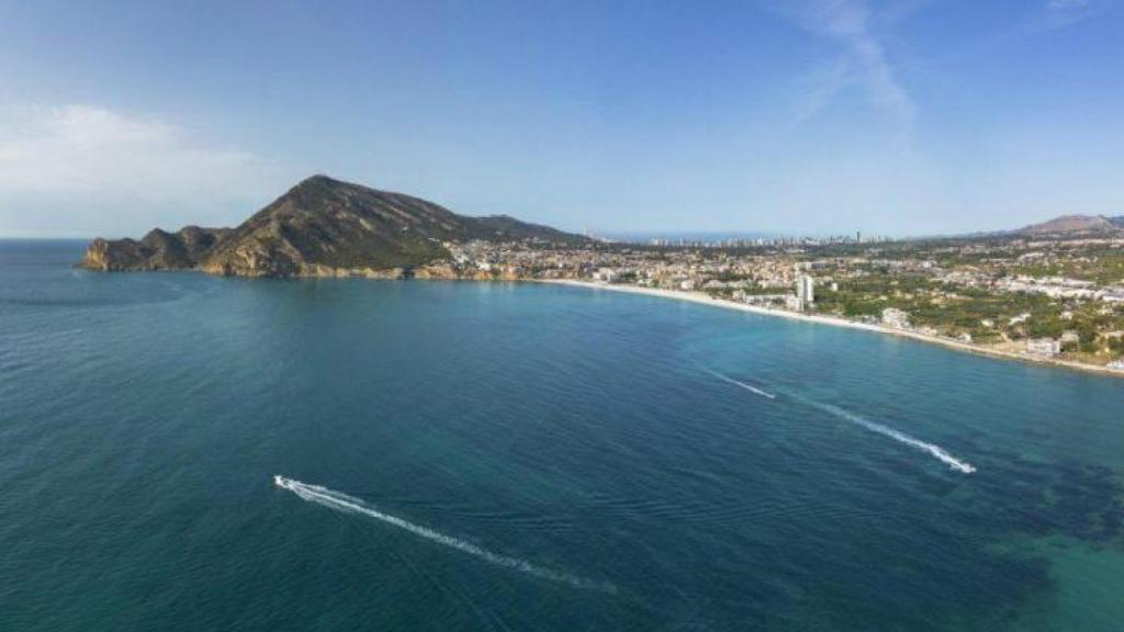 Vista aerea de la playa del Albir, en l'Alfàs del Pi.