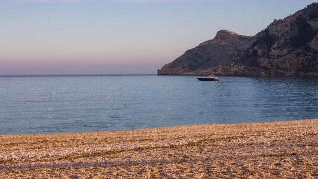 Playa del Albir, en l'Alfàs del Pi, 38 años consecutivos con la bandera azul.