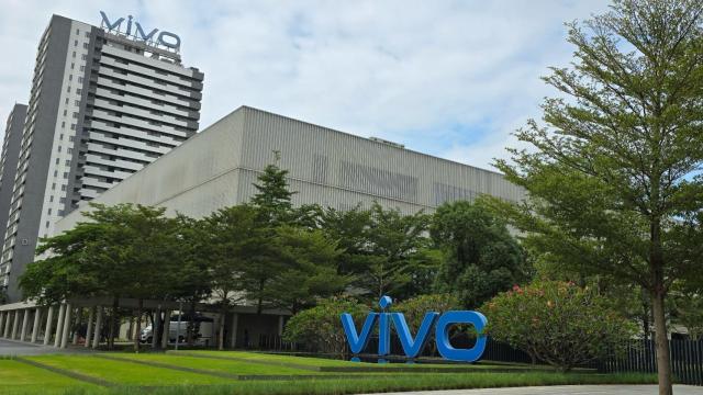 Exteriores de la fábrica de vivo