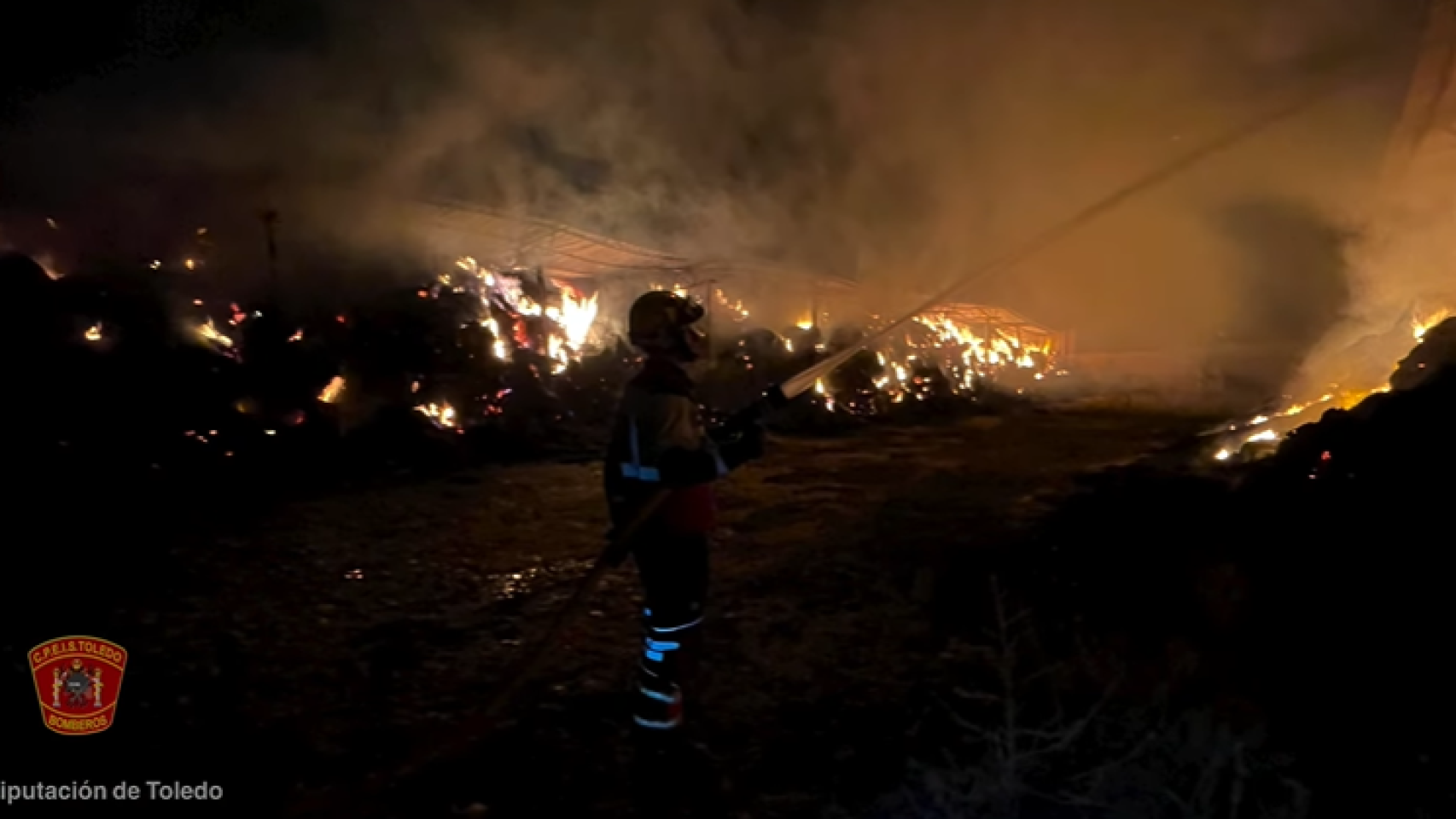 Imagen de la intervención de los bomberos.