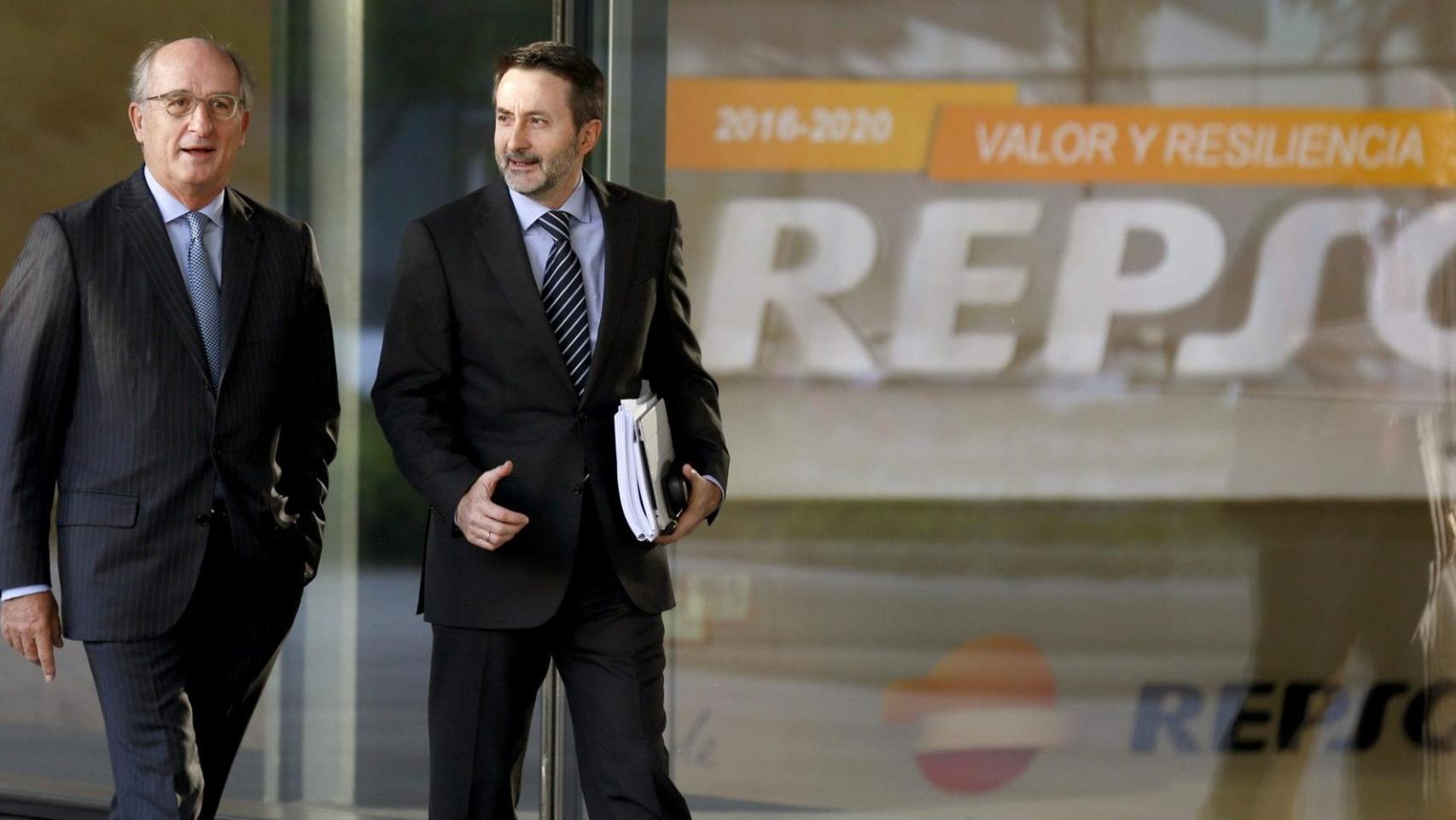 El presidente de Repsol, Antonio Brufau, y su consejero delegado, Josu Jon Imaz.