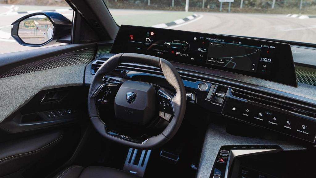 Interior del Peugeot 5008.